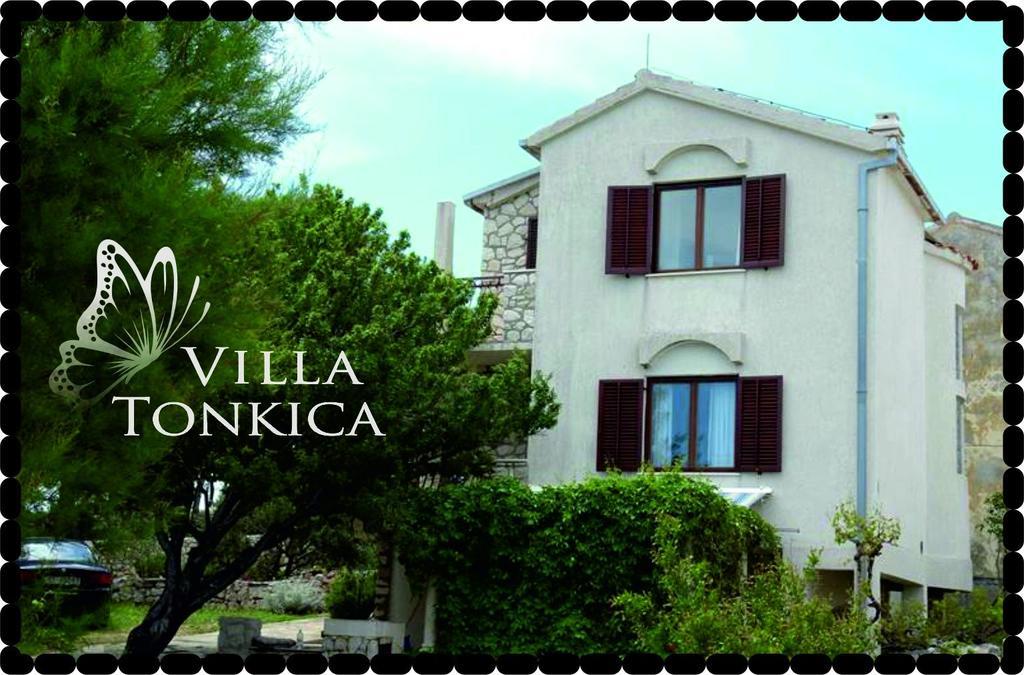 Butterfly Holiday Home Tonkica Betina  Buitenkant foto
