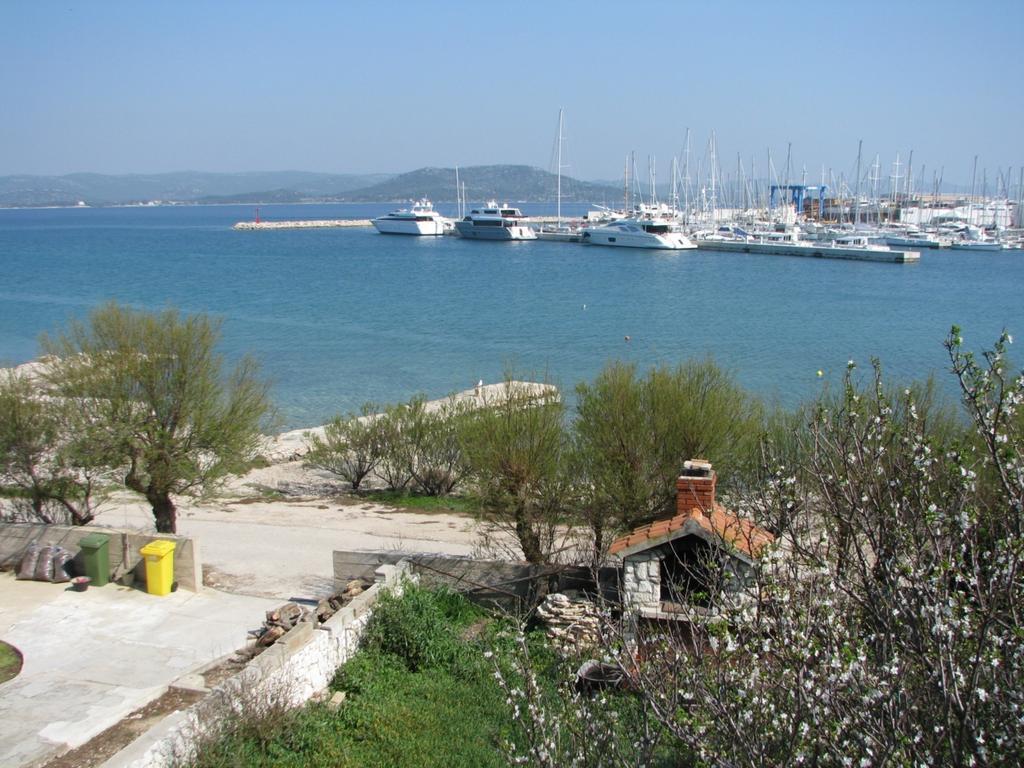 Butterfly Holiday Home Tonkica Betina  Buitenkant foto